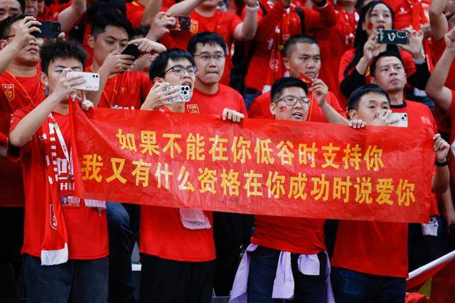 奥乔亚：希门尼斯能帮助墨西哥国家队，意大利无缘世界杯令人惊讶